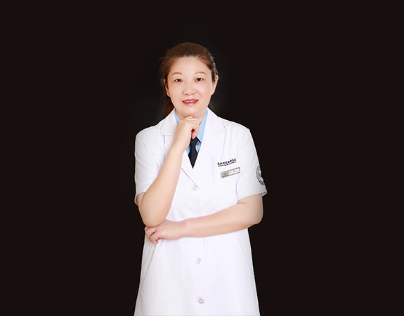 叶育